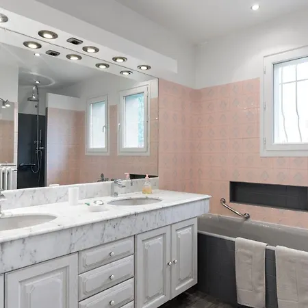Aloa Apartment