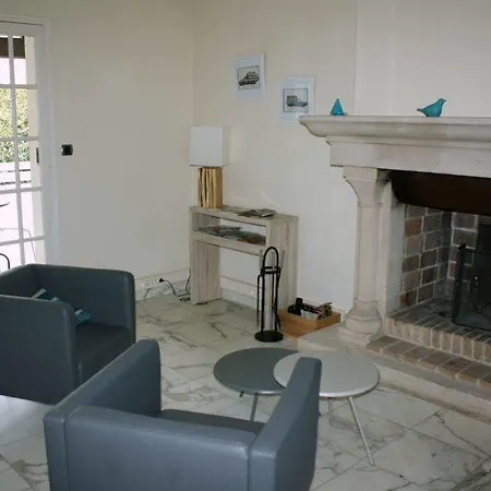 Aloa Apartment